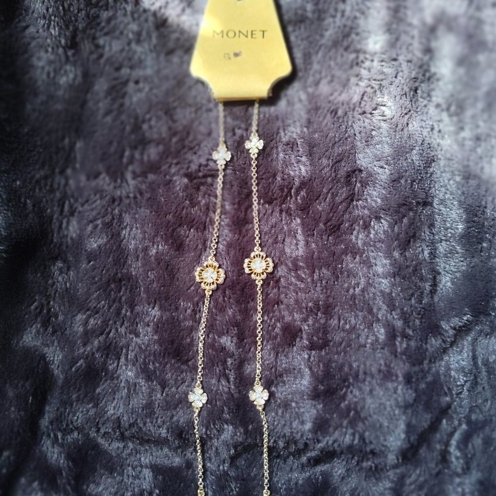 Monet gold finish Oversized Necklace